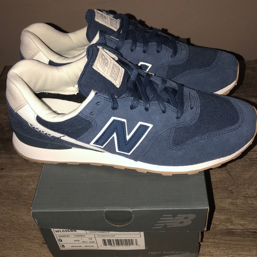 New balance 696 running shoes